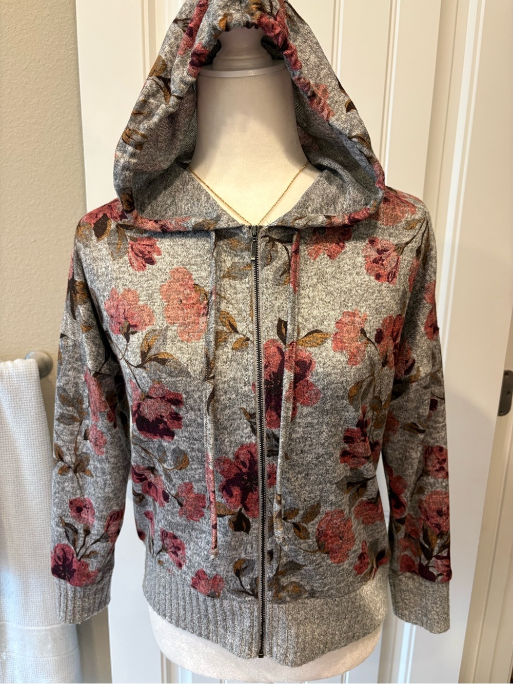 Maurice’s XS Floral Print Full Zip Up Hooded Cardigan Sweater